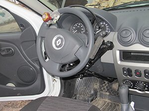 Устройство ручного управления автомобилем на Renault SANDERO (Рено Сандеро)